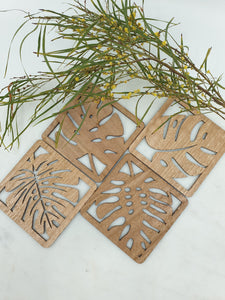 Monstera wooden coasters. Made from eucalyptus wood.