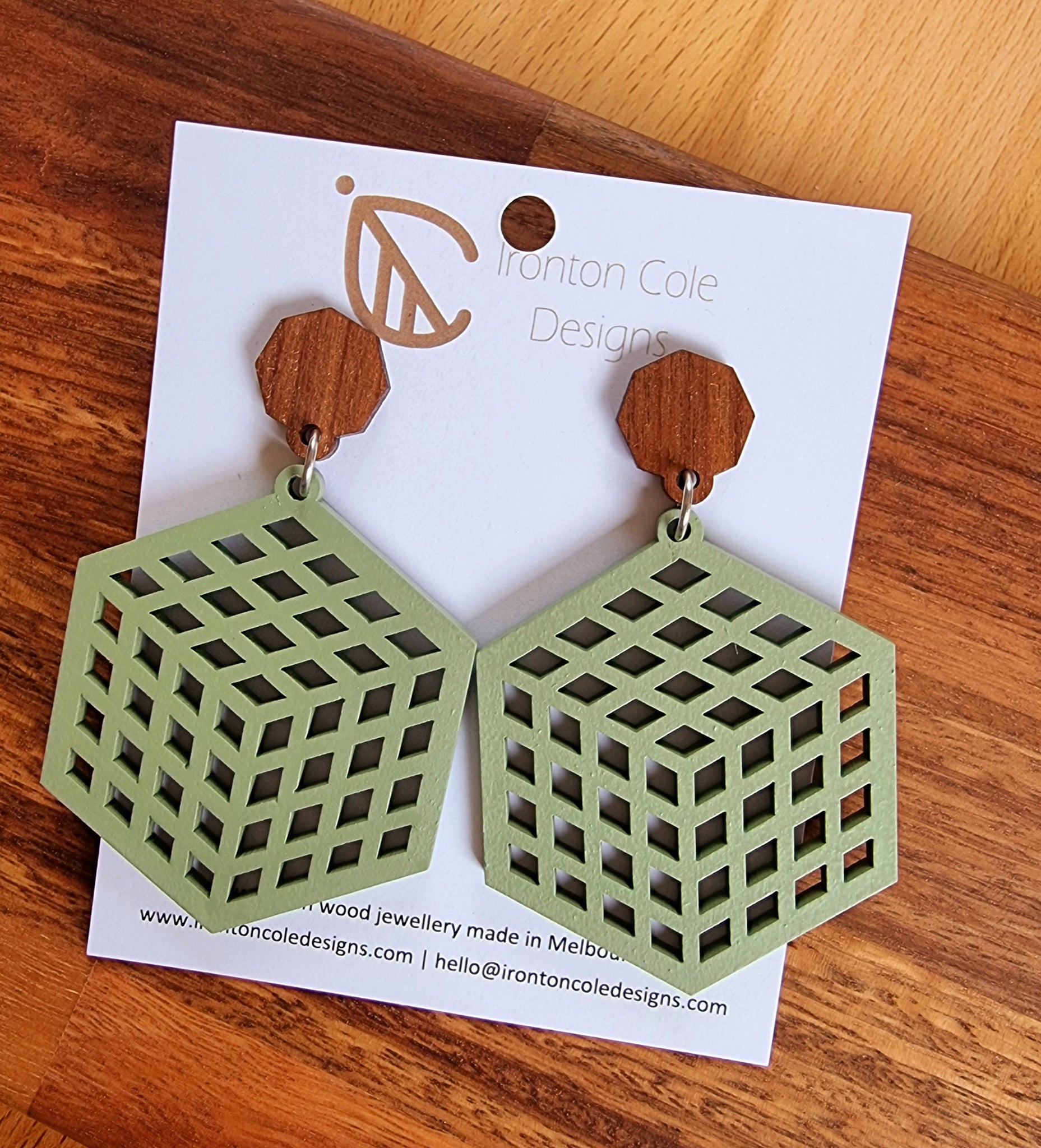 Box wooden earrings