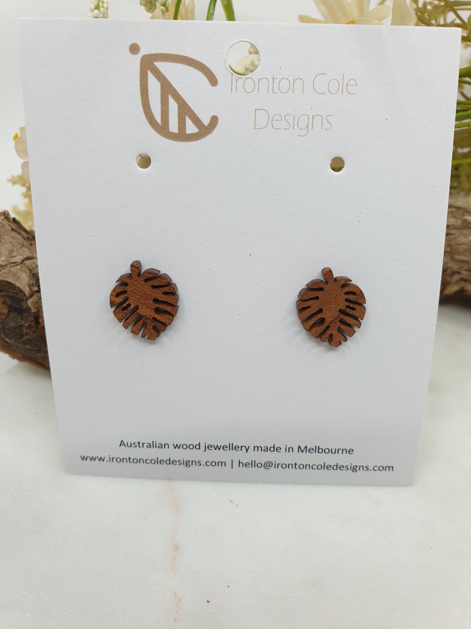 Baby monstera wooden studs