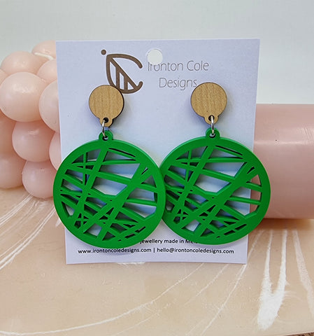 Wooden mesh earrings