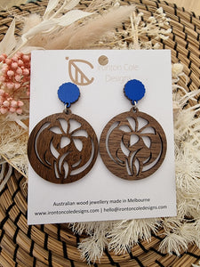 Petal wood earrings